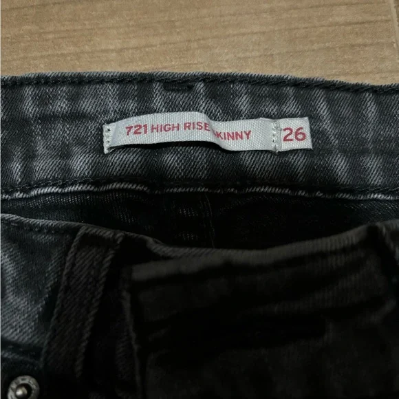 LEVI’S women’s 721 high rise skinny jeans! - Picture 2 of 5